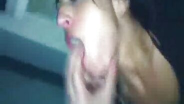 Brazzers වෙතින් උද්යෝගිමත් Leigh Darby සහ Stella Cox සමඟ Blowjob ලිංගිකත්වය