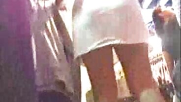 Bang Bros වෙතින් උණුසුම් Lana Sharapova සමඟ Couch screw මත