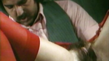 Perv Mom වෙතින් පොළඹවන ලන්ඩන් ගඟ සමඟ මිෂනාරි පිපිරුම්