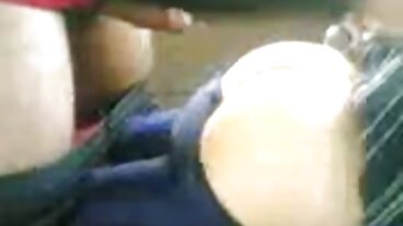 Nubiles Porn වෙතින් උණුසුම් Kylie පිටුව සමඟ ගව ගැහැණු ළමයා ලිංගිකව හැසිරීම