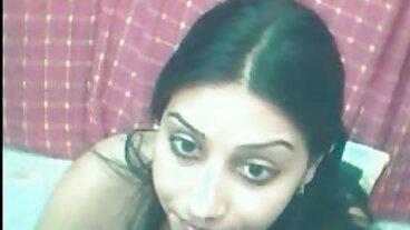 Dogfart Network වෙතින් උණුසුම් Marica Hase සමඟ සාද චිත්‍රපටය